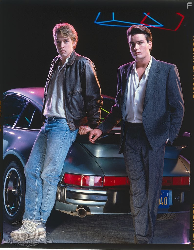 Charlie Sheen and D.B. Sweeney in Ничья земля (1987)