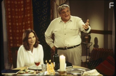 Lesley Ann Warren and Michael Lerner in When Do We Eat? (2005)
