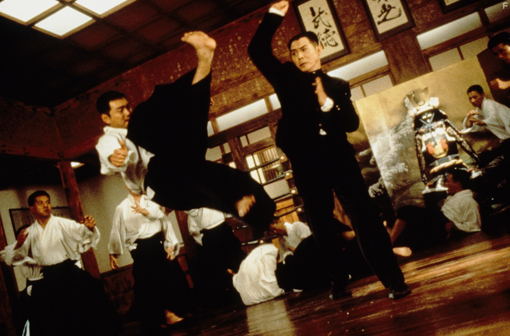 Jet Li in Кулак легенды (1994)