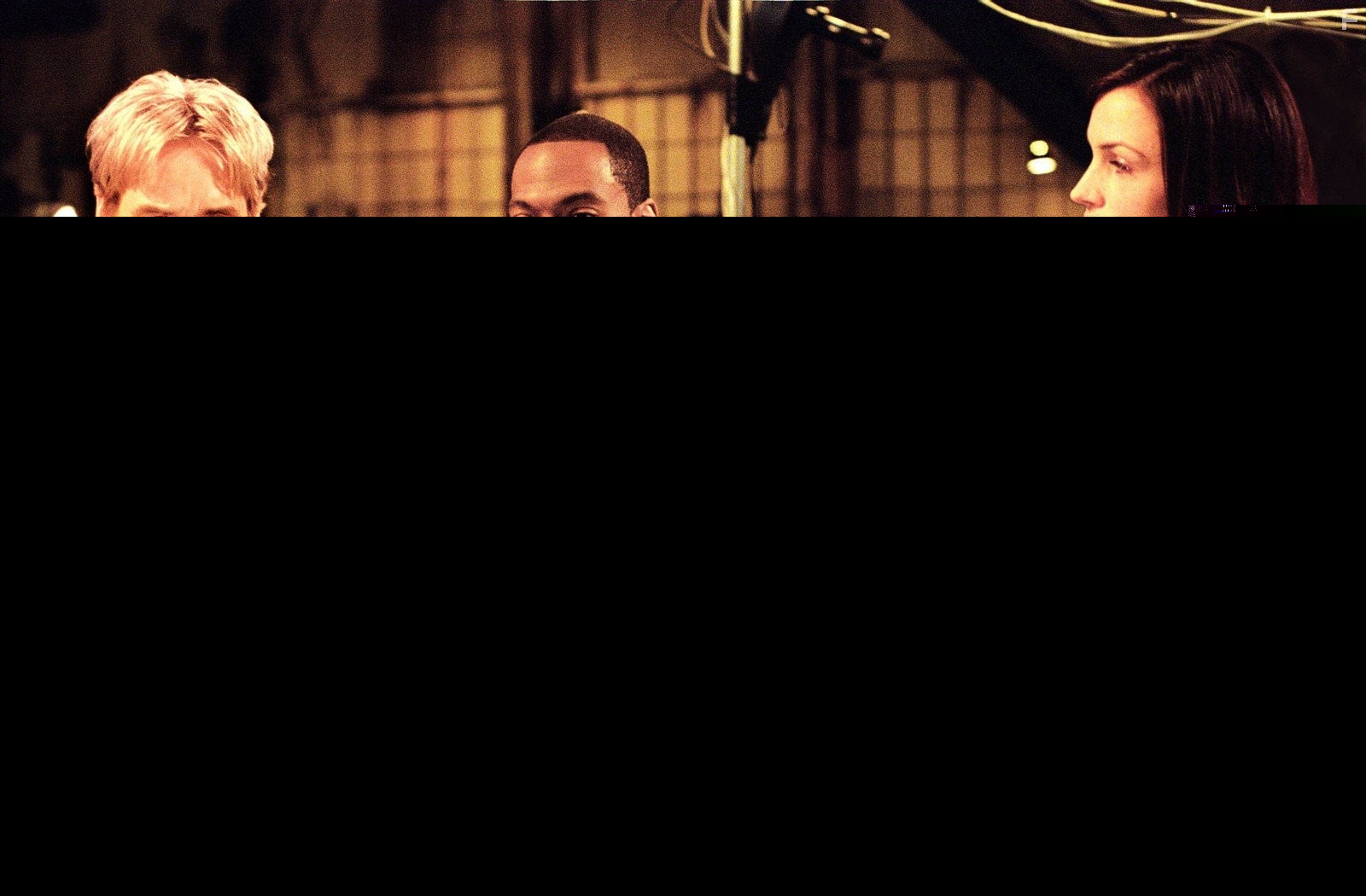 Famke Janssen, Eddie Murphy, and Owen Wilson in Обмануть всех (2002)