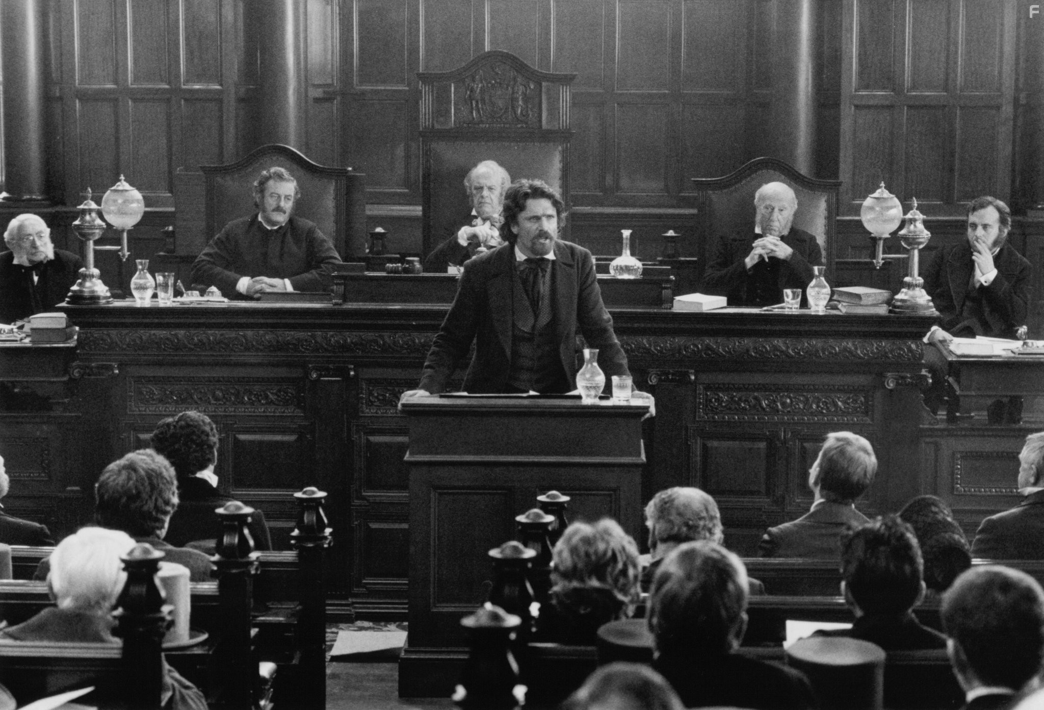 Patrick Bergin in Лунные горы (1990)