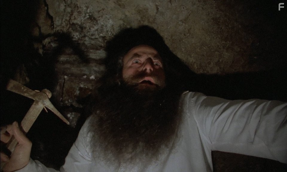 Могильный холм (1981)