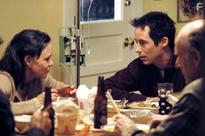 Sally Field and Tom Cavanagh in Две недели (2006)