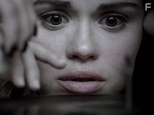Holland Roden in Оборотень (2011)