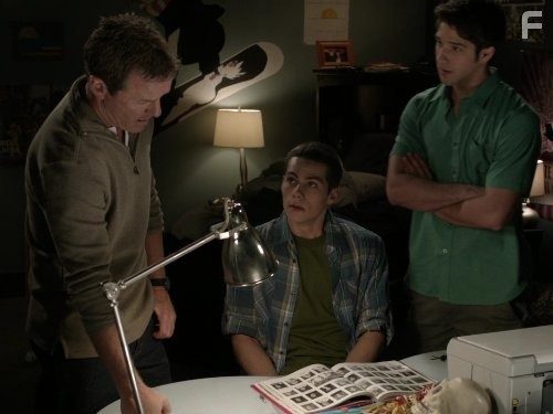 Linden Ashby, Tyler Posey, and Dylan O'Brien in Оборотень (2011)