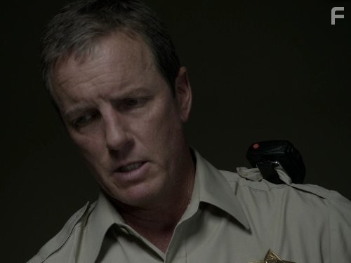 Linden Ashby in Оборотень (2011)
