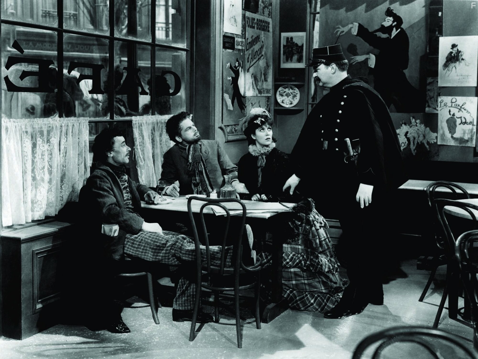 Gloria Holden, Paul Muni, and Vladimir Sokoloff in Жизнь Эмиля Золя (1937)