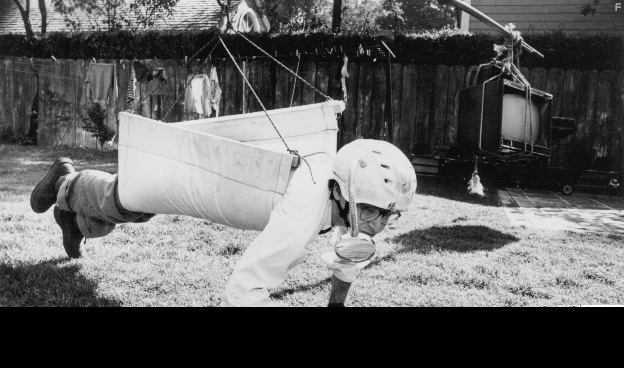 Rick Moranis in Дорогая, я уменьшил детей (1989)