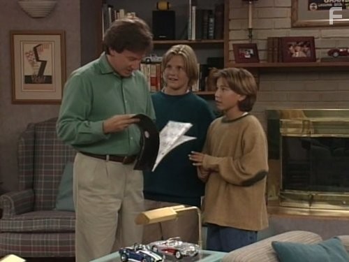 Tim Allen, Jonathan Taylor Thomas, and Zachery Ty Bryan in Большой ремонт (1991)