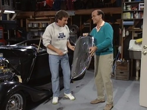 Robert Picardo and Tim Allen in Большой ремонт (1991)