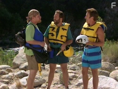 Tim Allen, Michael Cudlitz, and Richard Karn in Большой ремонт (1991)