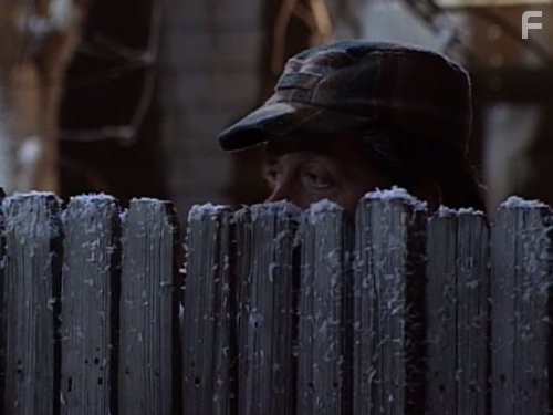 Earl Hindman in Большой ремонт (1991)