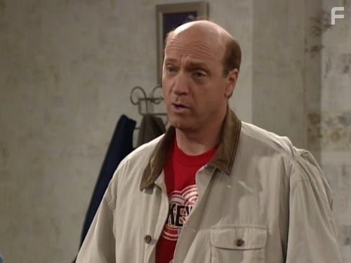 Thom Sharp in Большой ремонт (1991)