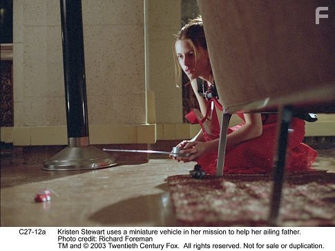 Kristen Stewart in Запретная миссия (2004)