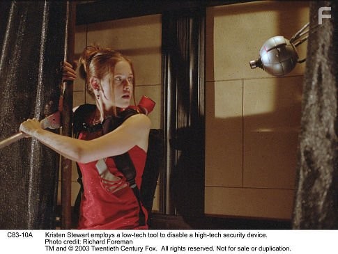 Kristen Stewart in Запретная миссия (2004)