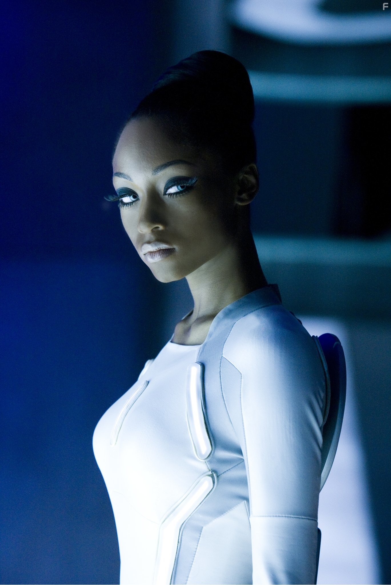 Yaya DaCosta in Трон: Наследие (2010)