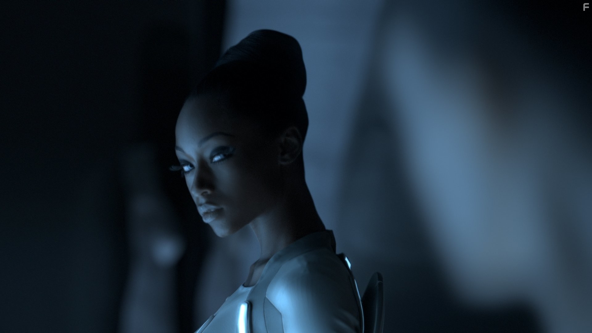 Yaya DaCosta in Трон: Наследие (2010)