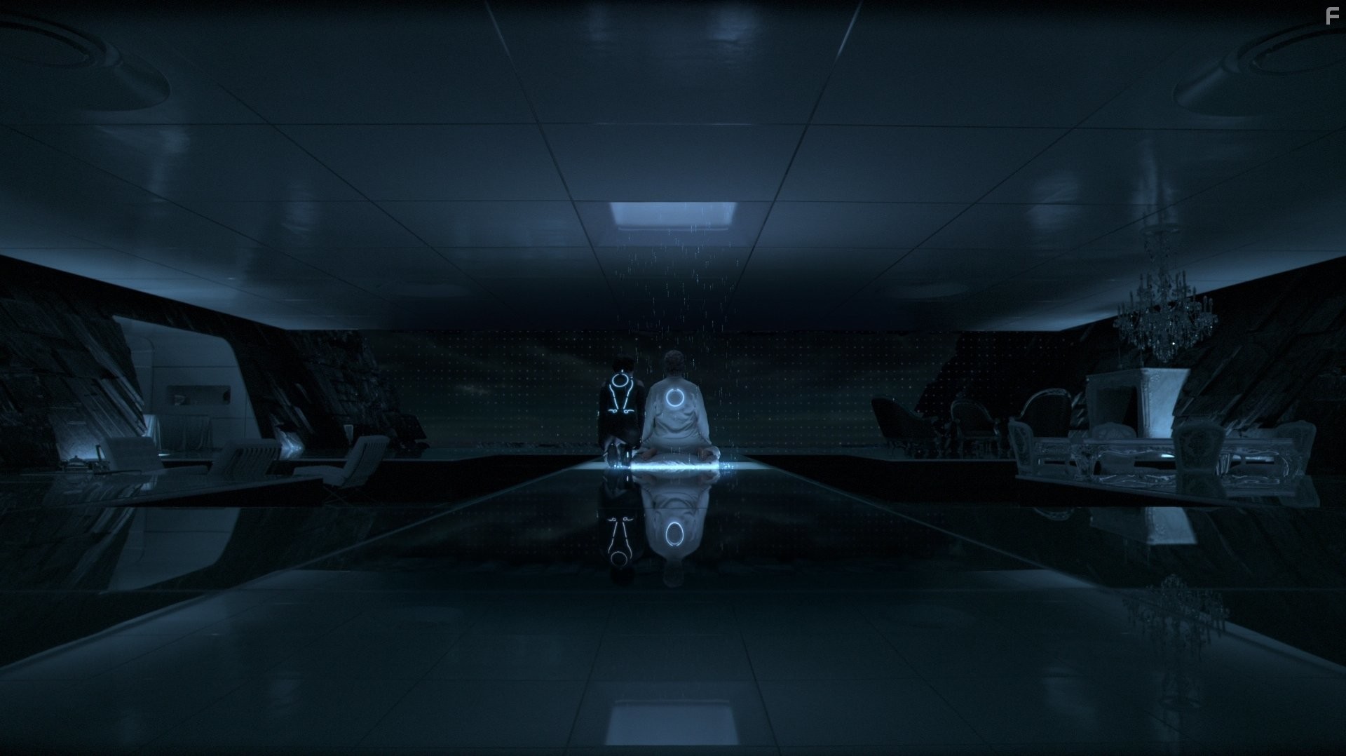 Трон: Наследие (2010)