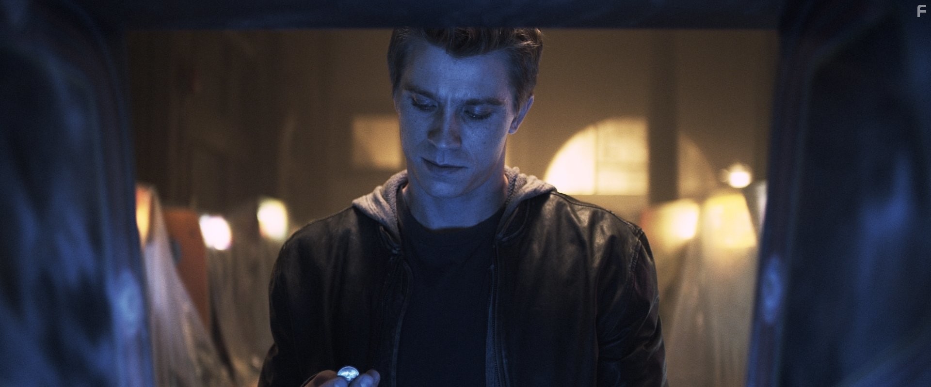 Garrett Hedlund in Трон: Наследие (2010)