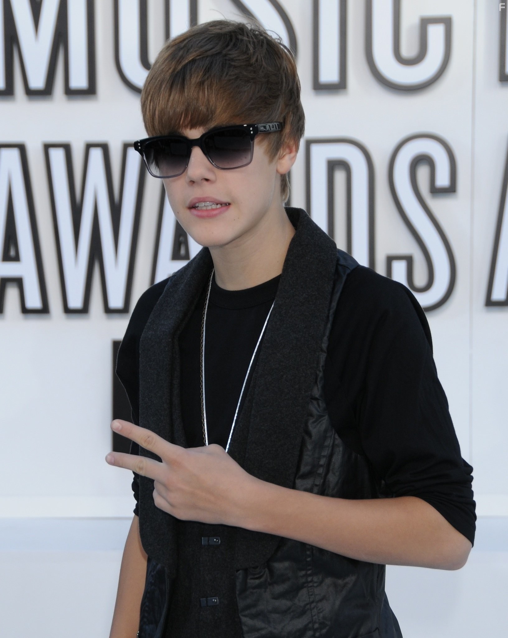 Justin Bieber in MTV Video Music Awards 2010 (2010)