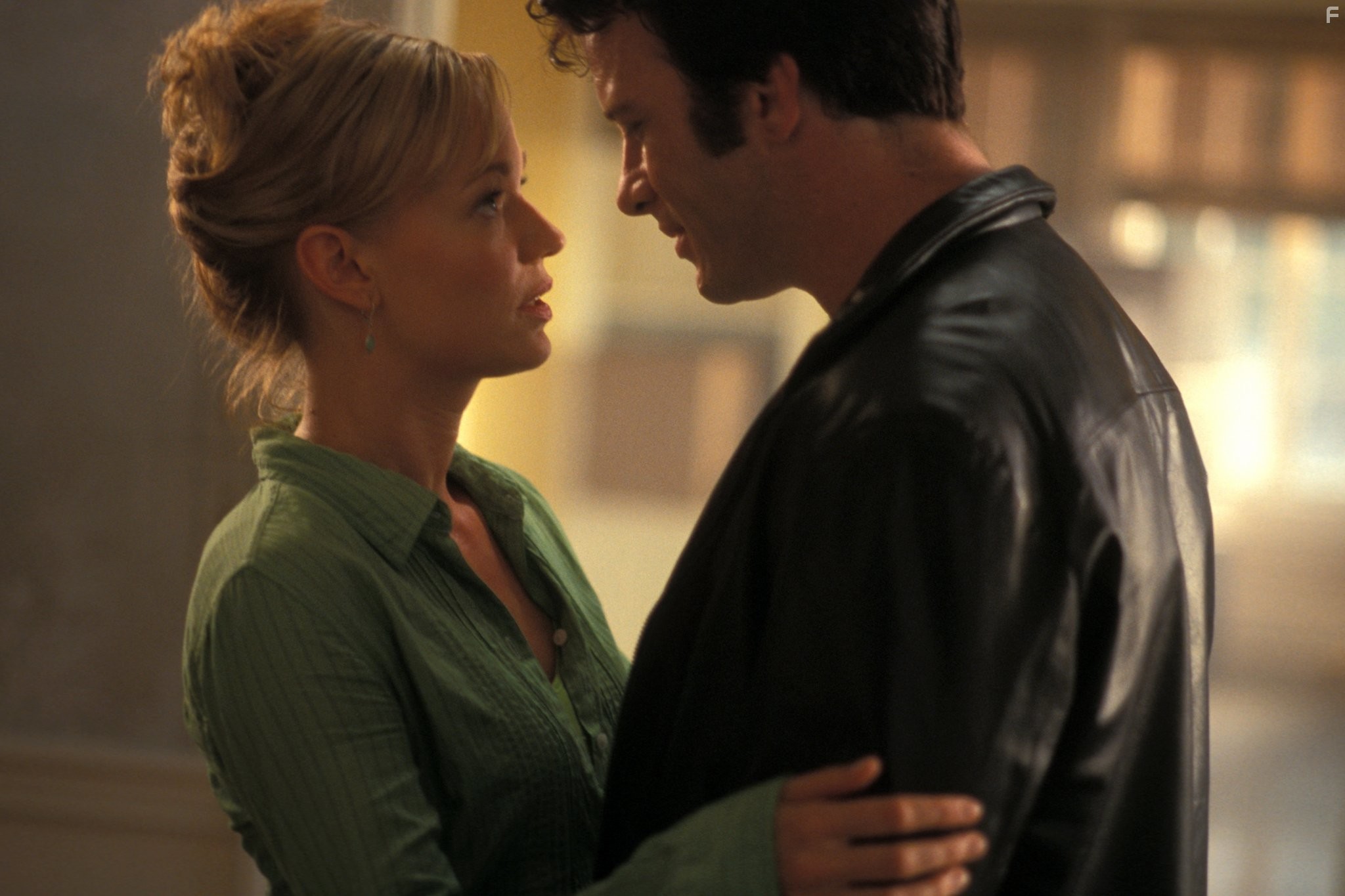 Samantha Mathis and Thomas Jane in Каратель (2004)