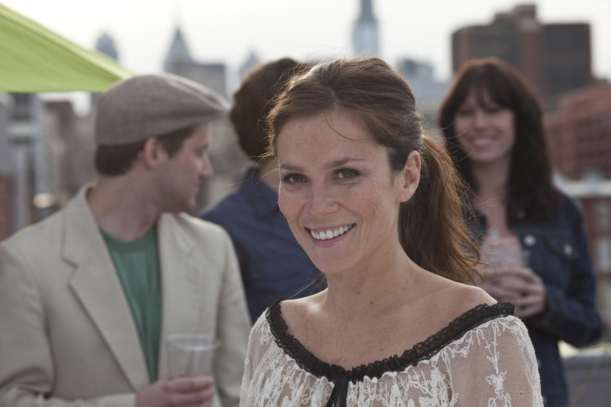 Anna Friel in Области тьмы (2011)