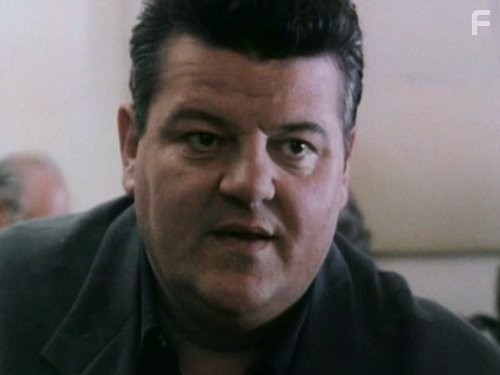 Robbie Coltrane in Метод Крекера (1993)