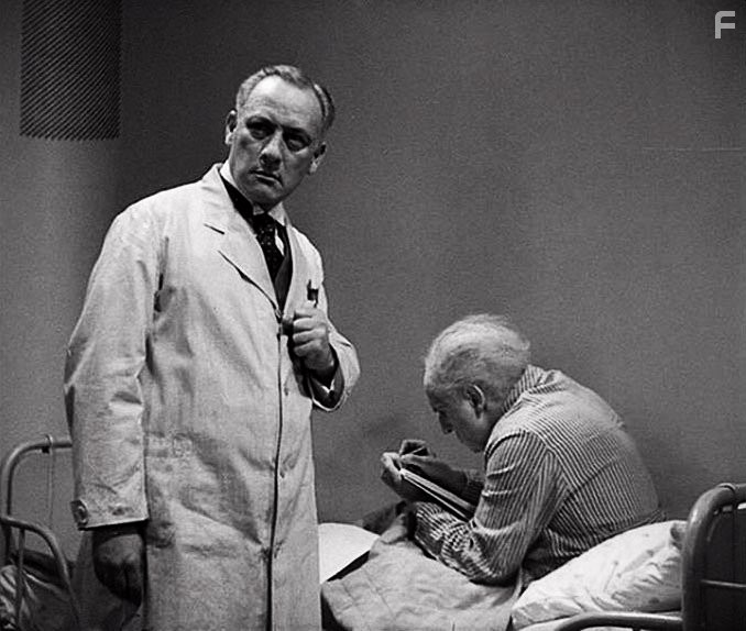 Oscar Beregi Sr. and Rudolf Klein-Rogge in Завещание доктора Мабузе (1933)