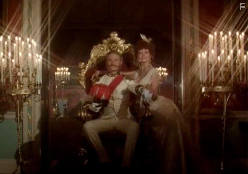 Gayle Hunnicutt and Wolf Kahler in Приключения Шерлока Холмса (1984)