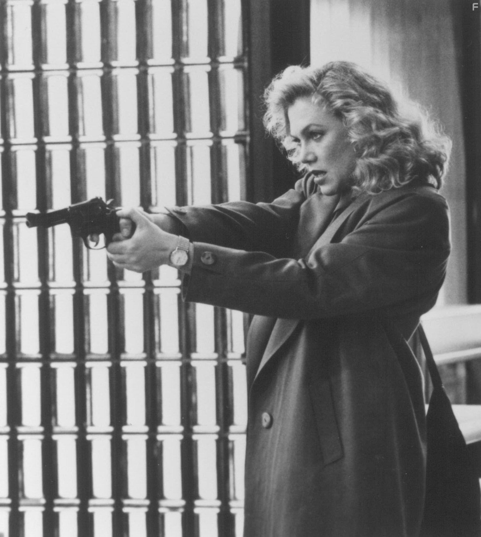 Kathleen Turner in Детектив Варшавски (1991)