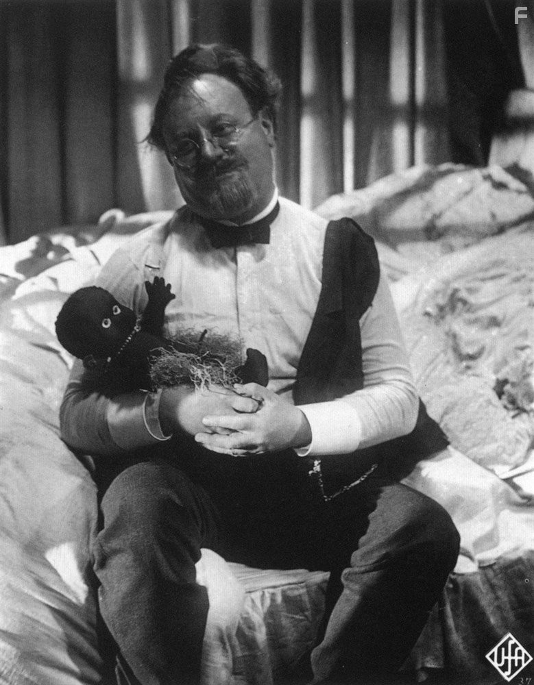 Emil Jannings in Голубой ангел (1930)