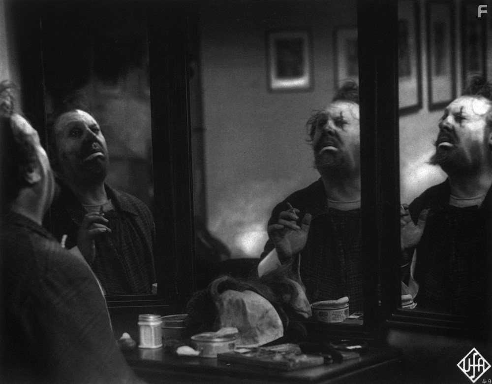 Emil Jannings in Голубой ангел (1930)