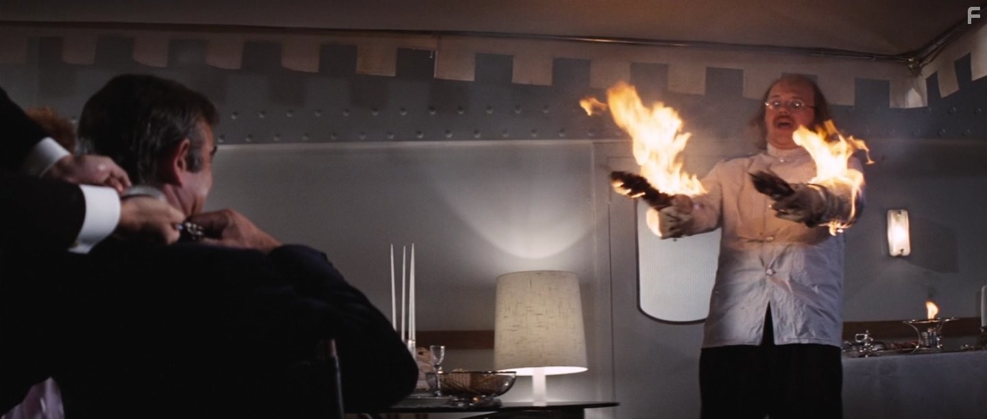 Sean Connery and Putter Smith in Бриллианты навсегда (1971)