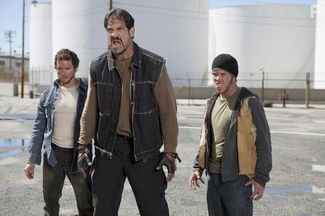 Damien Moreno, Matthew Willig, and Dan Mast in Девять жизней Хлои Кинг (2011)