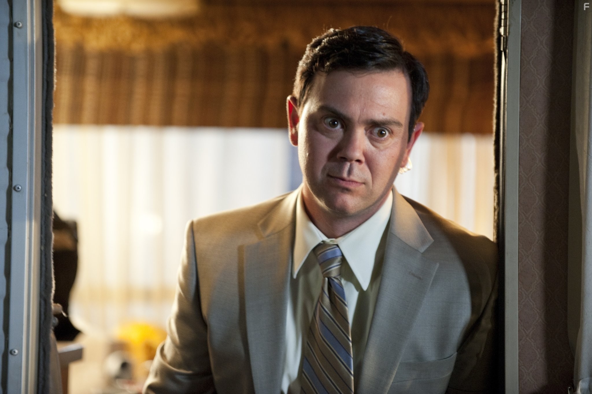 Joe Lo Truglio in Пол: Секретный материальчик (2011)