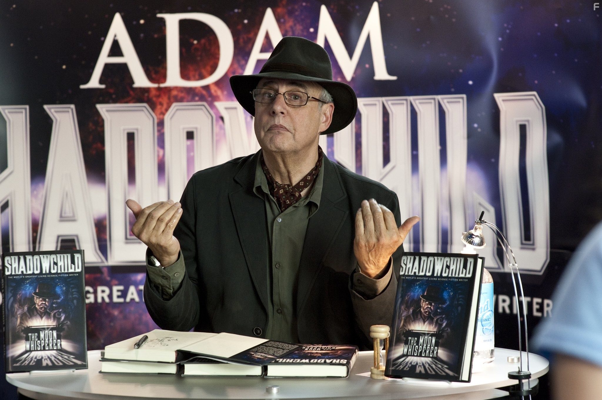 Jeffrey Tambor in Пол: Секретный материальчик (2011)