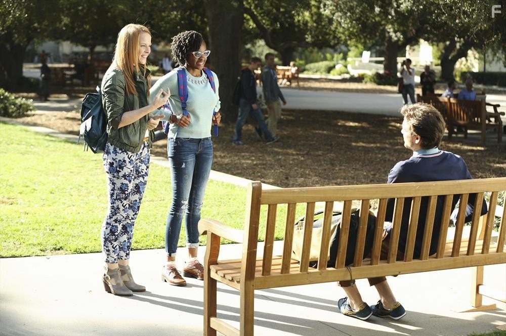 Sharon Pierre-Louis in Их перепутали в роддоме (2011)