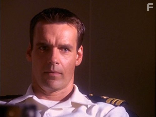 Boенно-юридическая служба (1995)