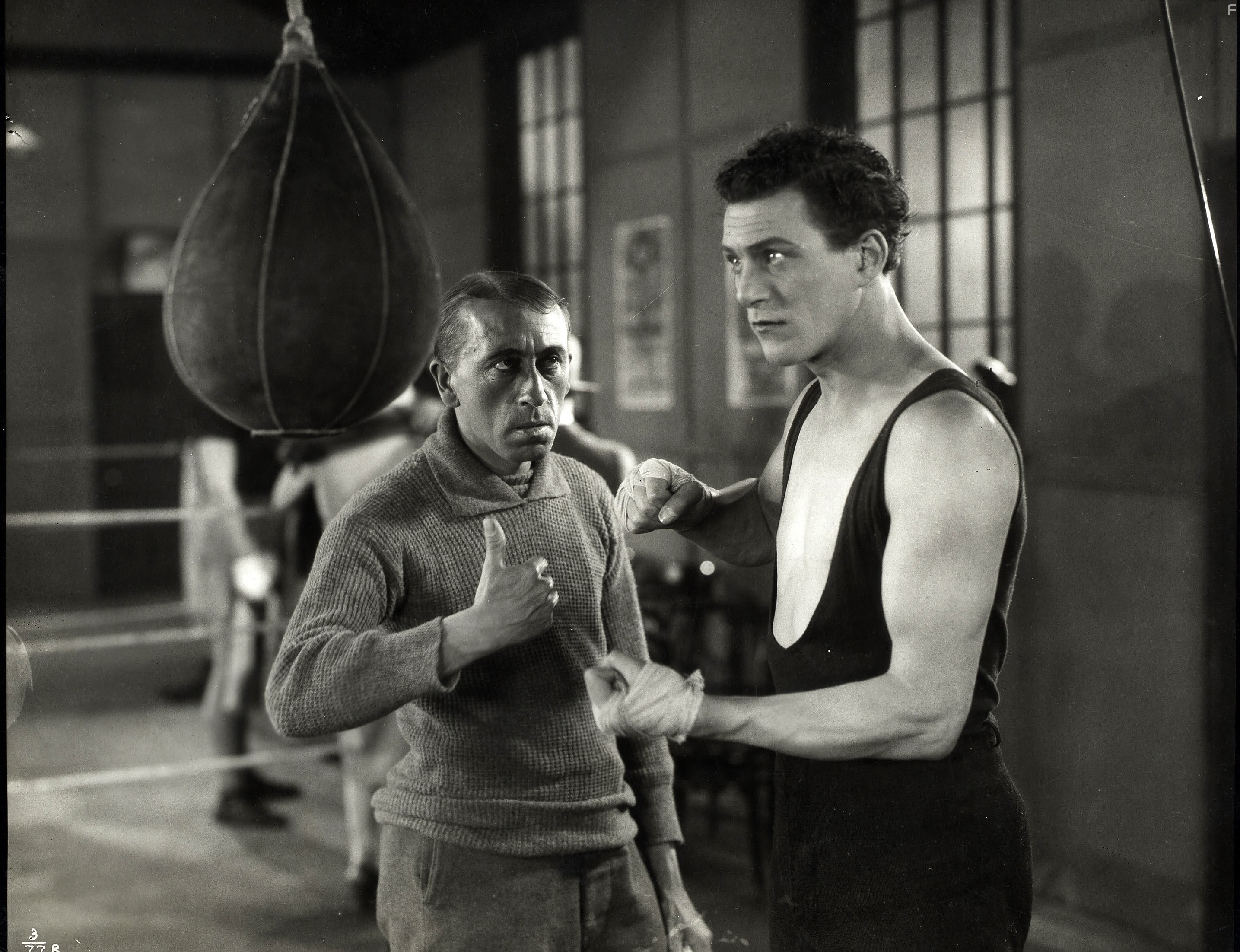 Carl Brisson and Gordon Harker in Ринг (1927)