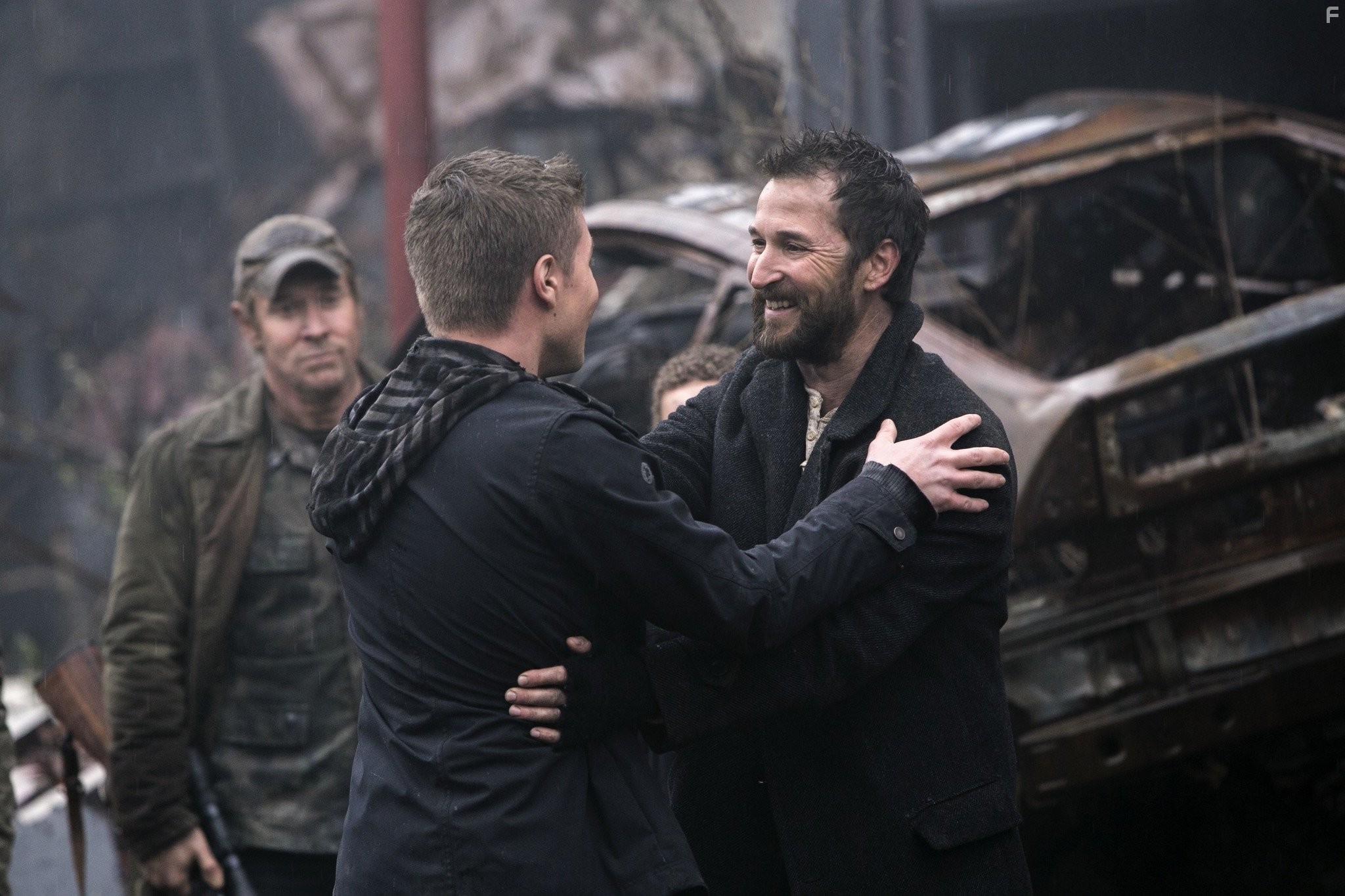 Noah Wyle in Рухнувшие небеса (2011)