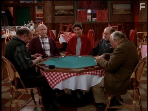 Peter Boyle and Ray Romano in Все любят Рэймонда (1996)