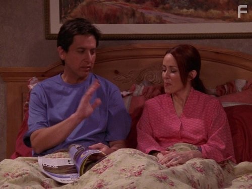 Patricia Heaton and Ray Romano in Все любят Рэймонда (1996)