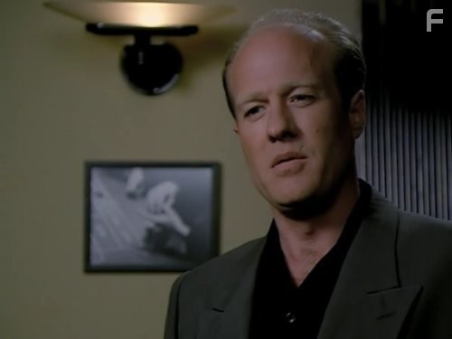 Gregg Henry in Притворщик (1996)