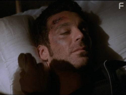 Michael T. Weiss in Притворщик (1996)