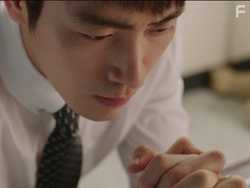 Joon-hyeok Lee in Городской охотник (2011)