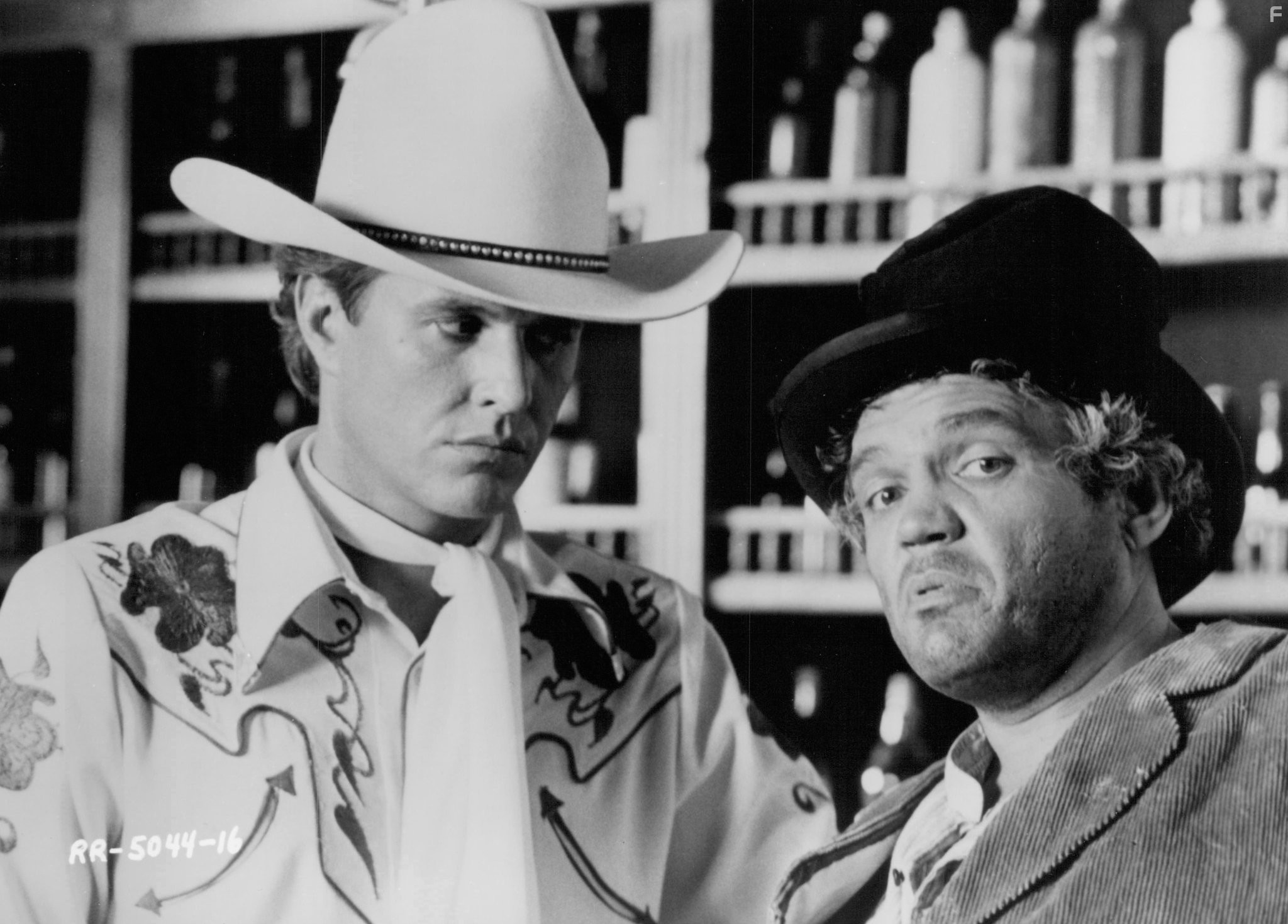 Tom Berenger and G.W. Bailey in Ковбойская рапсодия (1985)