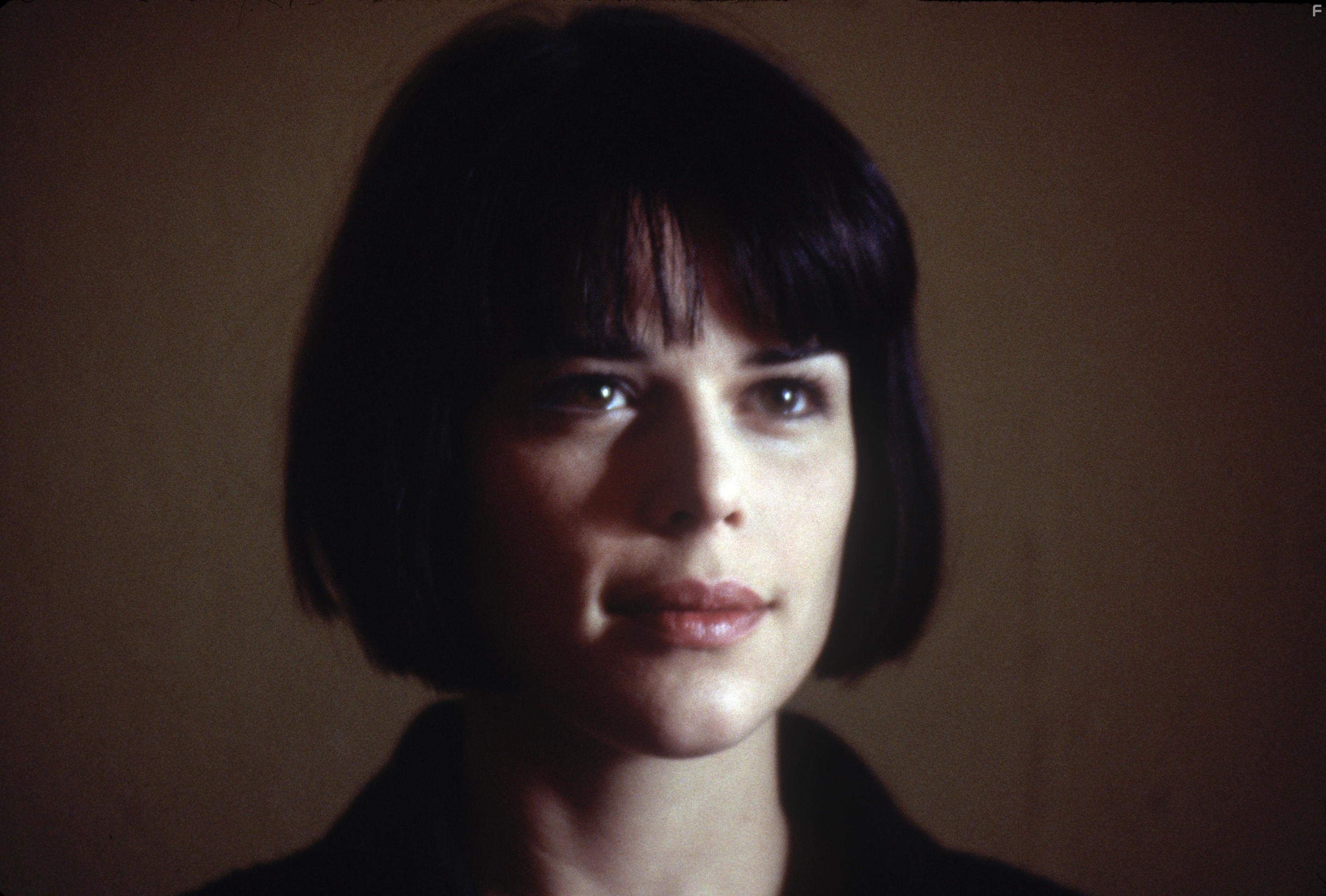 Neve Campbell in Слепой горизонт (2003)