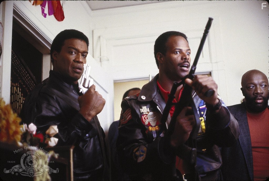 Isaac Hayes, Keenen Ivory Wayans, and Bernie Casey in Я достану тебя, ублюдок (1988)