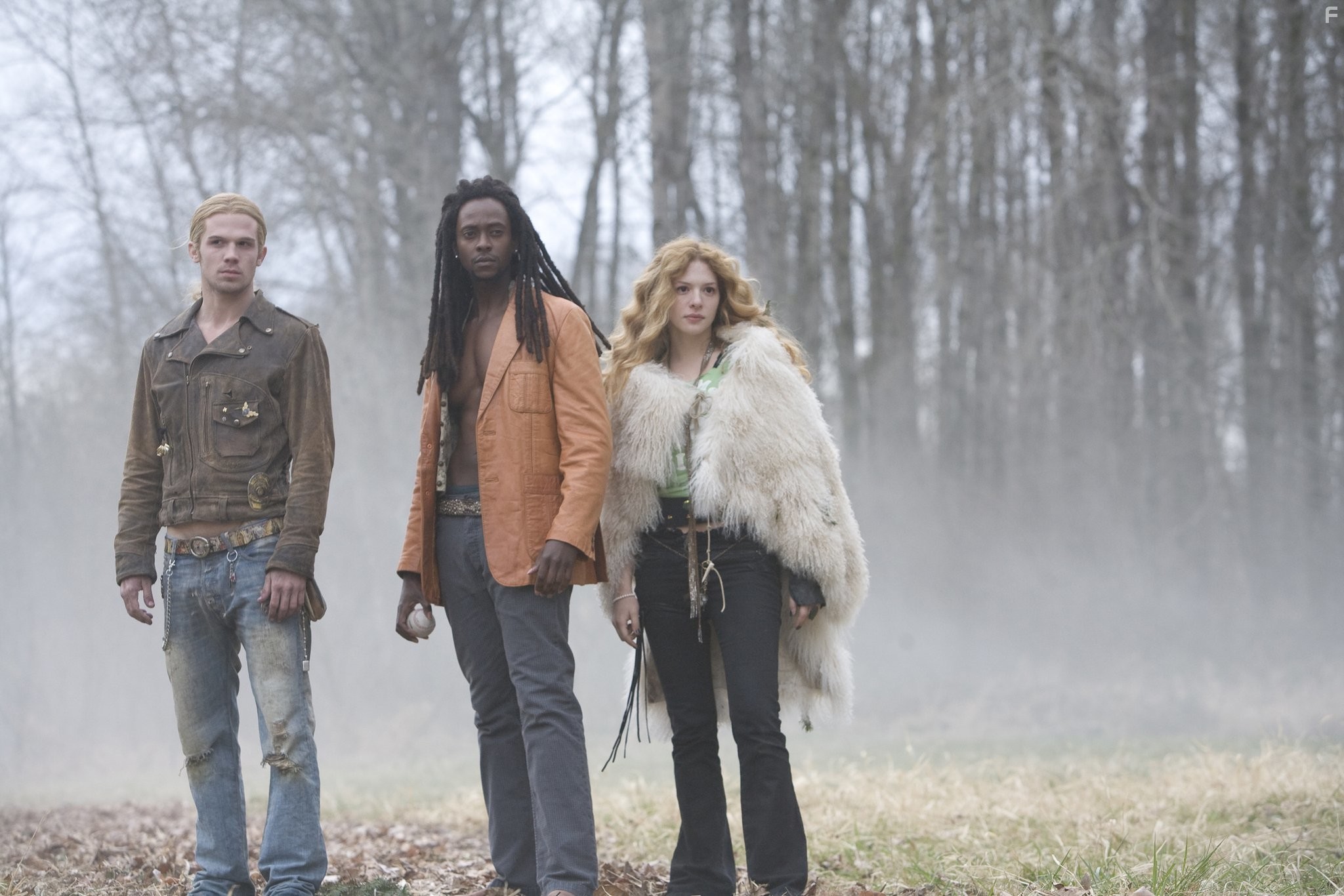 Rachelle Lefevre, Edi Gathegi, and Cam Gigandet in Сумерки (2008)