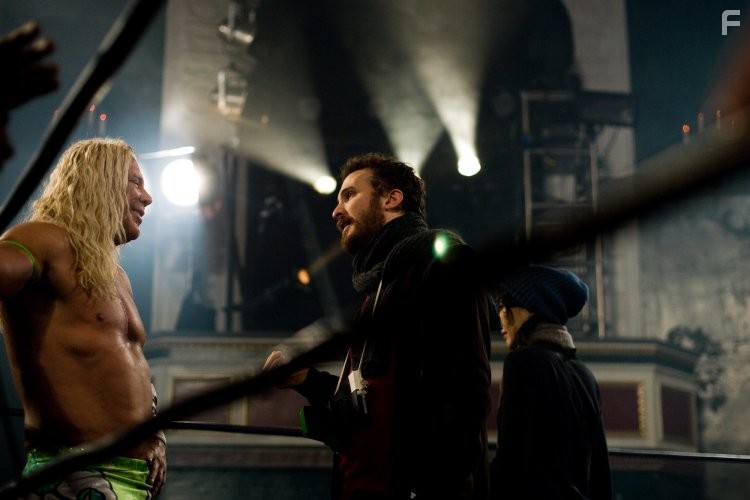 Mickey Rourke and Darren Aronofsky in Рестлер (2008)